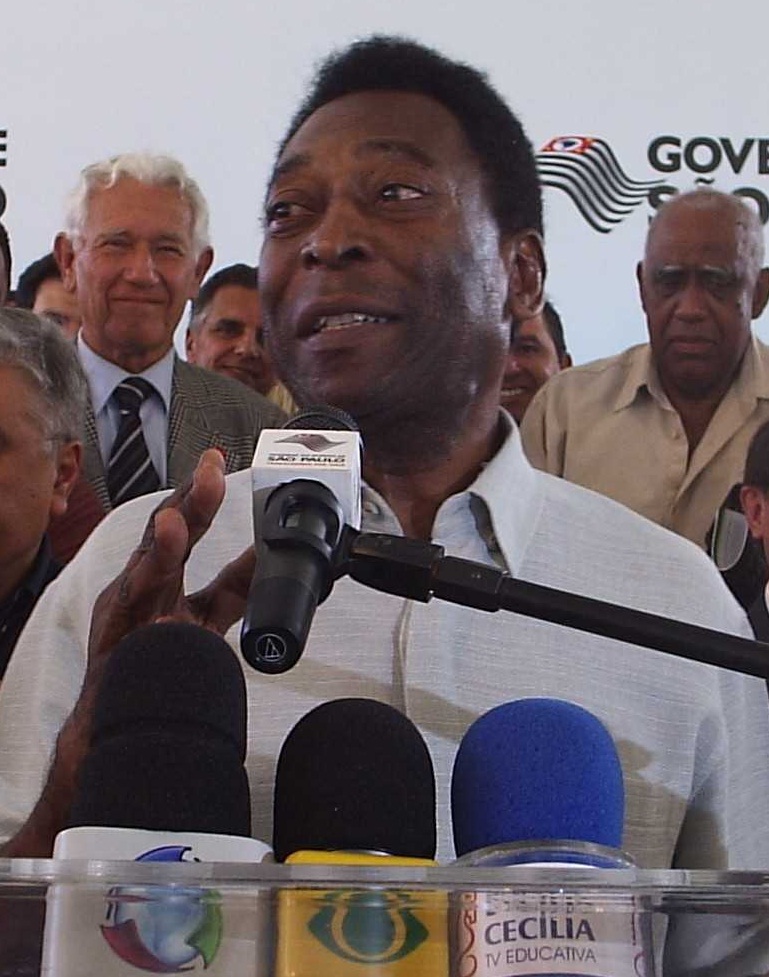 Rei Pelé ganha homenagem no Museu do Futebol